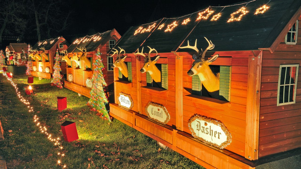 Here Are Some Of The Best Christmas Towns In Iowa