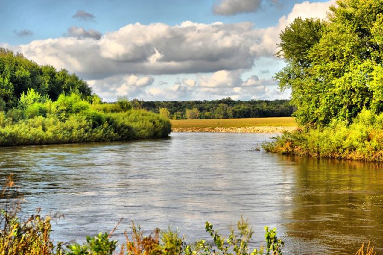 Green Stuff in the Water - Prairie Rivers of Iowa