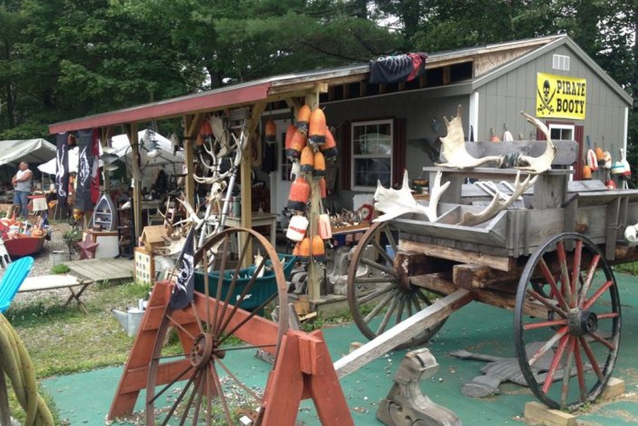 These Are Our Picks For The Best Flea Markets In Maine