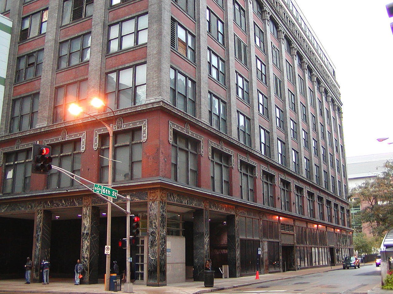 Downtown St. Louis - Wikipedia