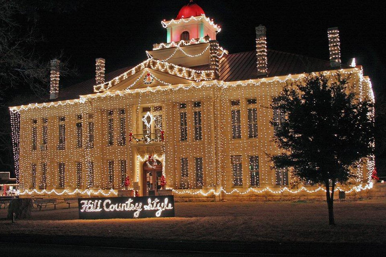 Johnson City Lights Spectacular Is The Best Winter Lights Display Near