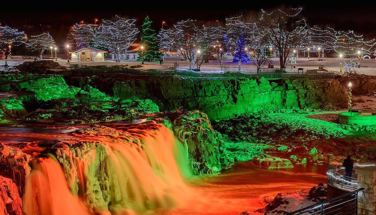 Sioux Falls Waterfall South Dakota's Enchanting Urban Waterfall