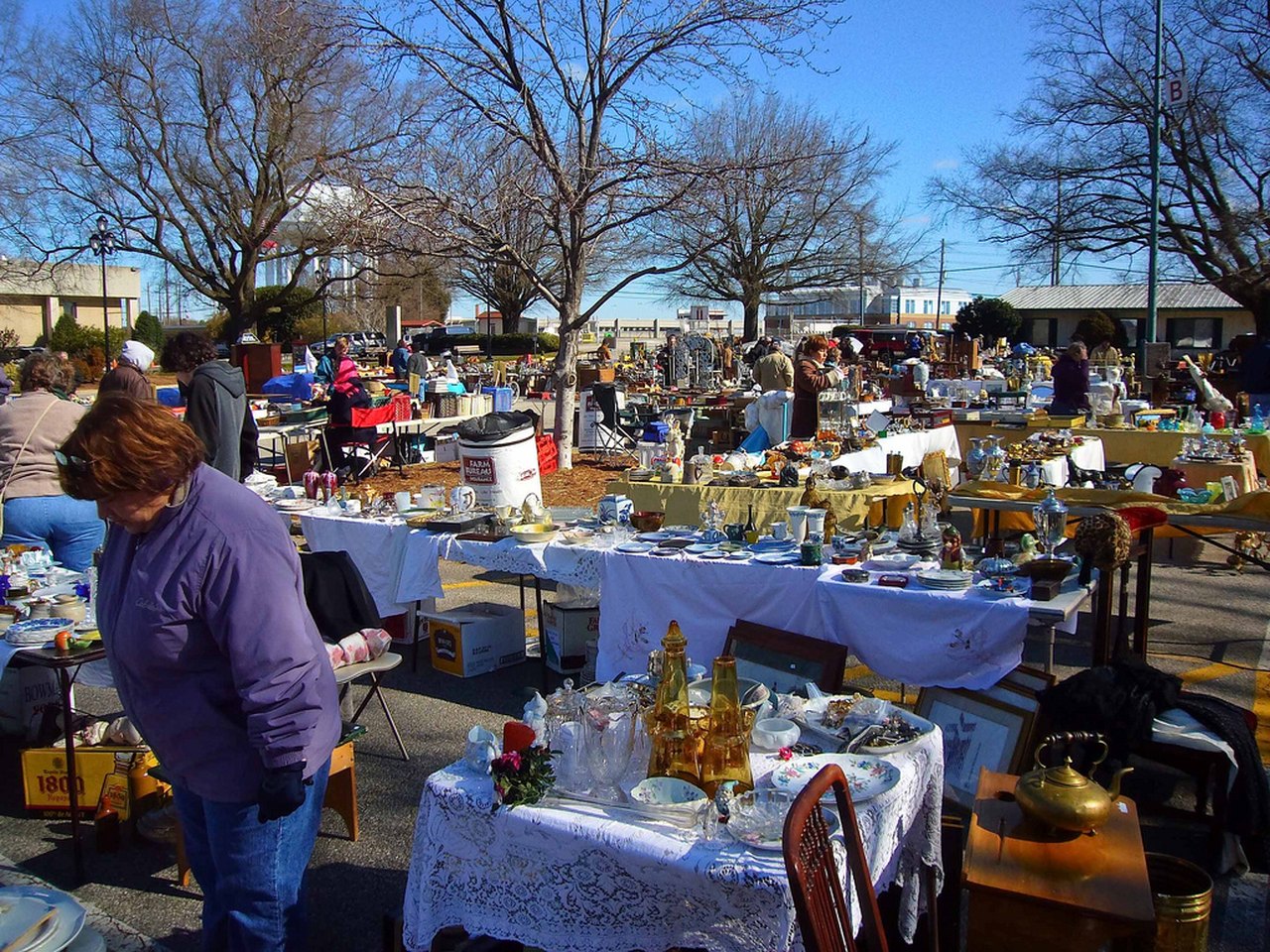 The Raleigh Flea Market Is A Great Place For Treasure Hunting