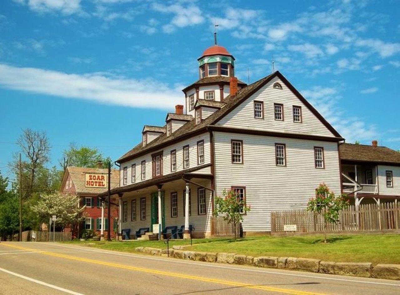 11 Old Fashioned Towns In Ohio That Are Charming And Historic 11-old-fashioned-towns-in-ohio-that-are-charming-and-historic
