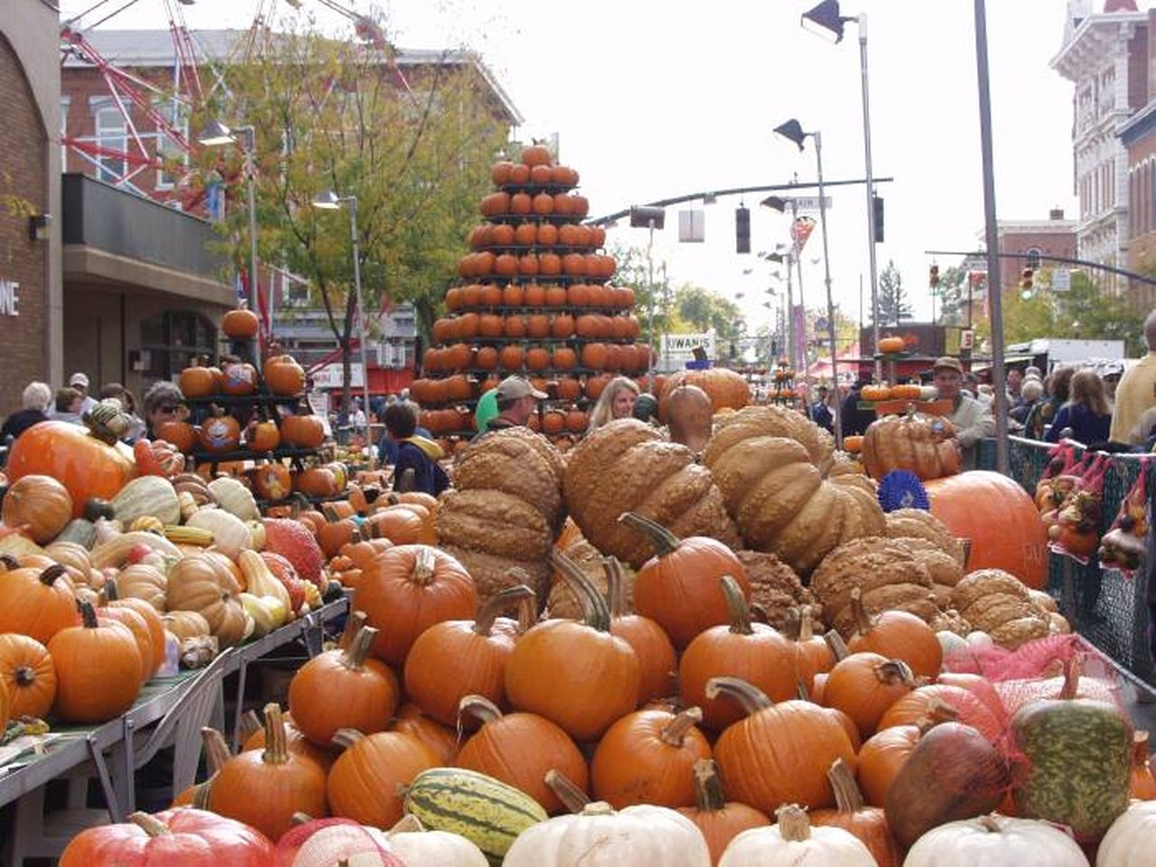 The Best Fall Festival In Ohio The Circleville Pumpkin Show