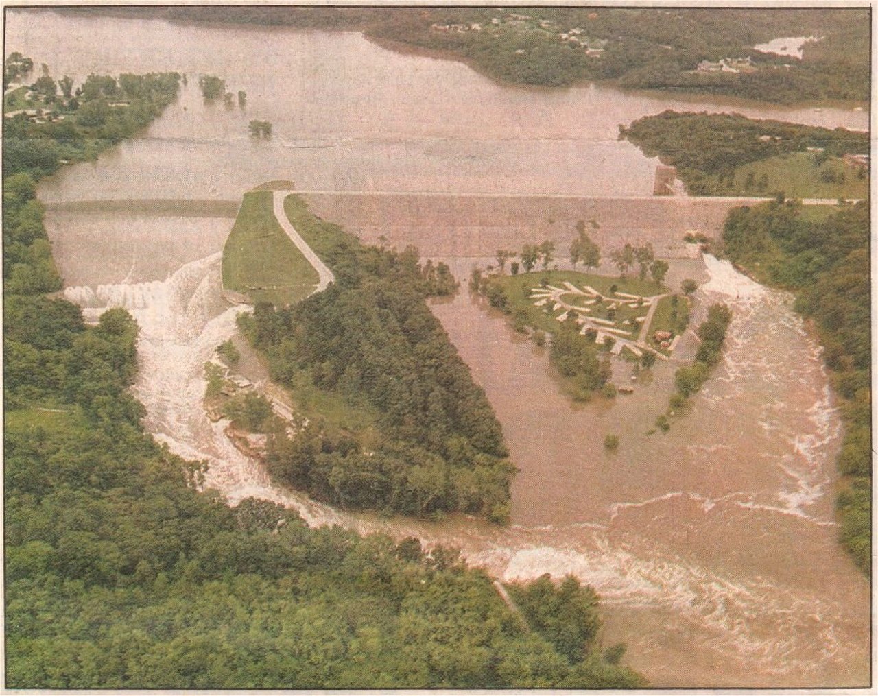 Iowa Cubs won 1993 title in crazy summer of floods, fire, tornadoes