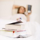 How to Use a Kindle | It Still Works | Giving Old Tech a New Life