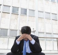 Jupiterimages/Polka Dot/Getty Images You should notify the principal and all involved parties when resigning.