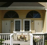 Ablestock.com/AbleStock.com/Getty Images Bankruptcy may help you avoid foreclosure on your investment property.