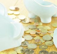 Hemera Technologies/AbleStock.com/Getty Images A person's bankruptcy claim is unaffected by her spouse's prior case.