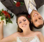 Jupiterimages/Photos.com/Getty Images Only a few states allow men to easily change their last names when they marry.