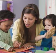 Jupiterimages/Comstock/Getty Images Your stepchildren must be mentioned in your will to inherit from you.