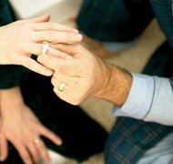 Jupiterimages/Photos.com/Getty Images An ex-spouse in West Virginia should wait at least 30 days to remarry.