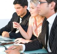 Jupiterimages/Photos.com/Getty Images An LLC can adopt any procedure it likes for recording meeting minutes.