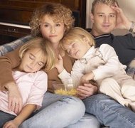 Hemera Technologies/AbleStock.com/Getty Images You can cohabitate after your divorce, but it may alter your divorce decree.