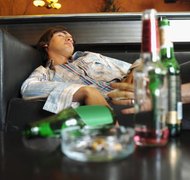 Stockbyte/Stockbyte/Getty Images In some states, habitual drunkeness can be a ground for divorce.