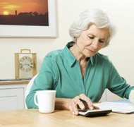 Jupiterimages/Comstock/Getty Images An agent's authority ends after the principal dies.
