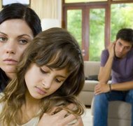 Pixland/Pixland/Getty Images Never personally serve your spouse the summons.