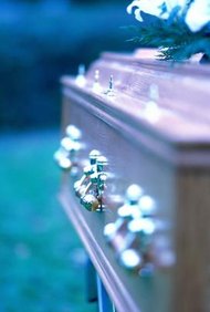 George Doyle/Stockbyte/Getty Images La industria funeraria se está adaptando a las nuevas demandas, como los servicios respetuosos con el medio ambiente.