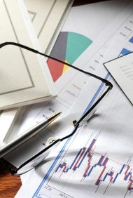 Christine Balderas/Photodisc/Getty Images Las suposiciones financieras suelen ser los componentes más críticos de los buenos planes de negocios.