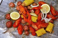 Eat Boiled Crawfish