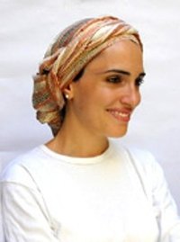 Elegant Scarf Style