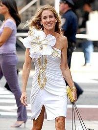 Carrie Bradshaw's look is bold, daring and expressive.
