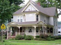 How Does a Foreclosed House Go to Auction?