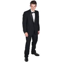 How Does a Tuxedo Differ From a Regular Suit?