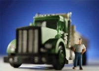 How Does a Trucking Business Work?