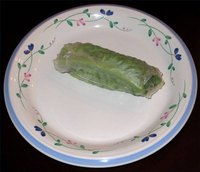 Rice paper rolls can be eaten raw or deep fried.