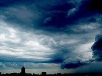 How to know the signs of an approaching tornado