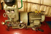 How Does a Rotary Screw Compressor Work?