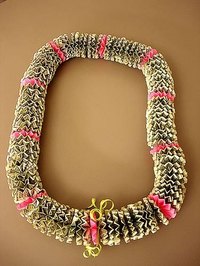 A money and origami paper lei