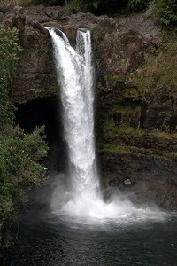 Rainbow Falls is just one of the many free activities on the Big Island