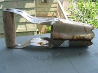How Does a Bulb Planter Work?