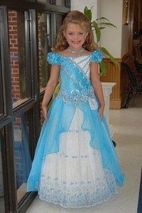 A Typical Pageant Dress for a Formal Pageant