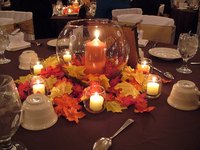 Do-it-yourself table decorations are easy and affordable