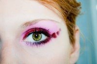 How Long Can I Wear My Contacts?