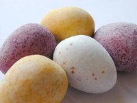 Fresh eggs are a good part of a healthy, low-carb breakfast.