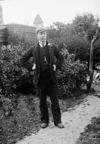 The History of Victorian Era Men's Clothing