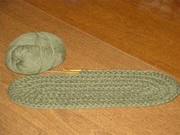 Crochet an Oval Using a Double Crochet Stitch