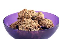 Help people with food allergies by labeling baked goods.