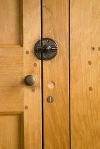 Shaker panels inside the frames of these cabinet doors.