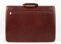 Leather duffle bags are durable and practical.