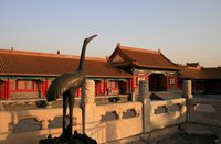 You should be aware of China's market environment before starting a business
