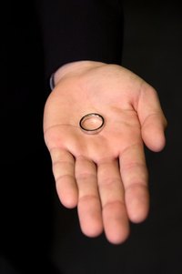 A simple gold ring.