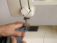 Make a pillowcase on the sewing machine.