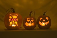 Go beyond the typical jack-o'-lantern with 3D pumkin carving.