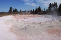 Look for the best Yellowstone vacation deals outside of the park.